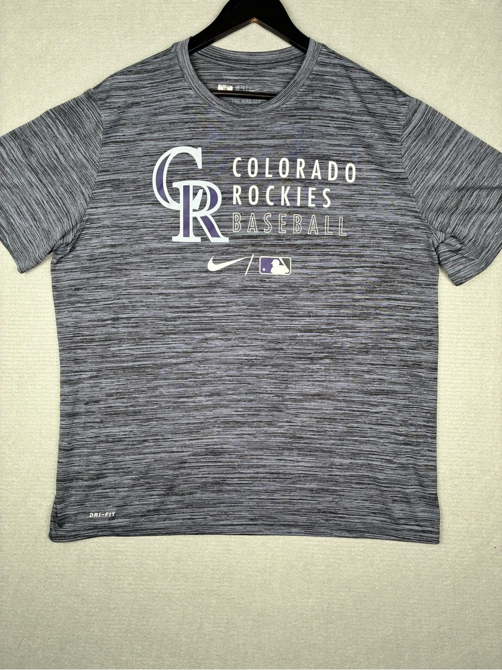 Nike Dri-Fit Mens XL Colorado Rockies Baseball Short Sleeve Tee Purple